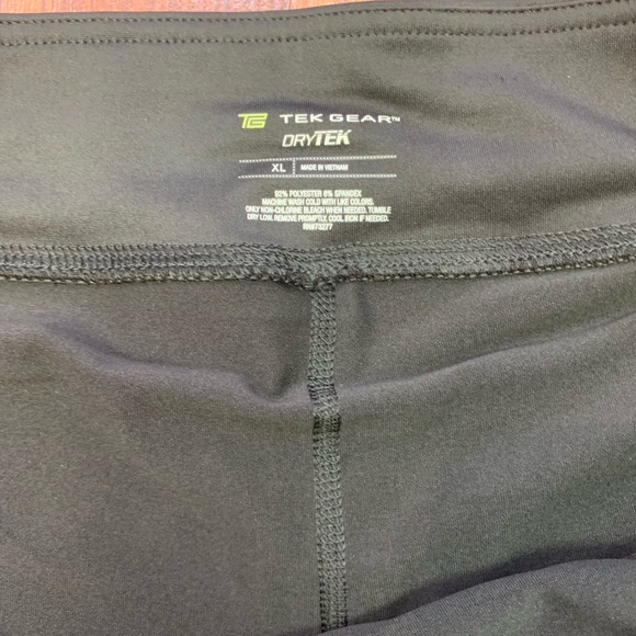 TekGear Women’s Athletic Skirt with Shorts - Picture 3 of 3